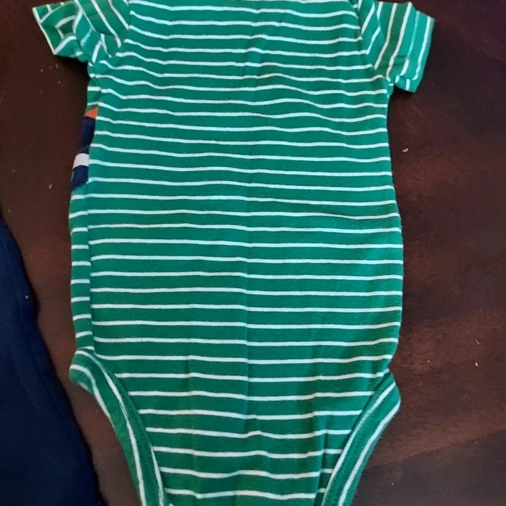 Carter's 2-Piece Striped Bodysuit with Dino and Pant Set in Size 6M